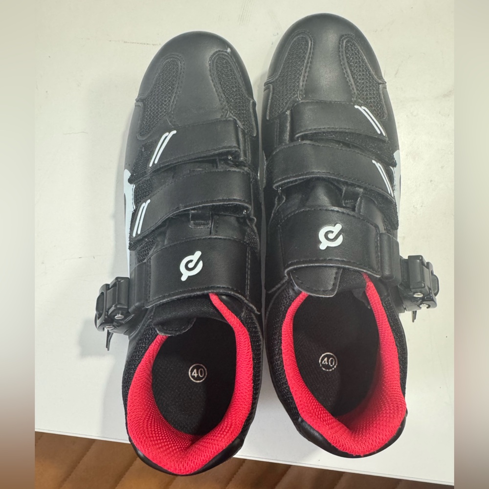 Peloton Black and Red Cycling Shoes |  size 40/9.5